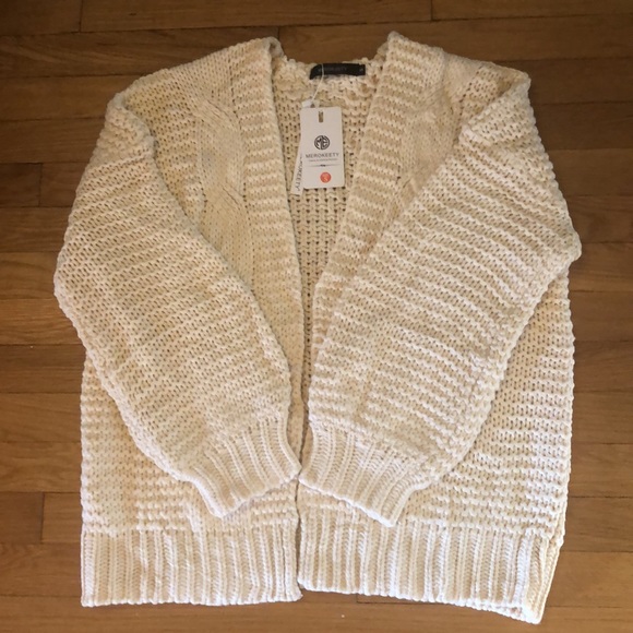 NWTOversized Chunky Cable Knit SweaterCoat - Picture 6 of 8